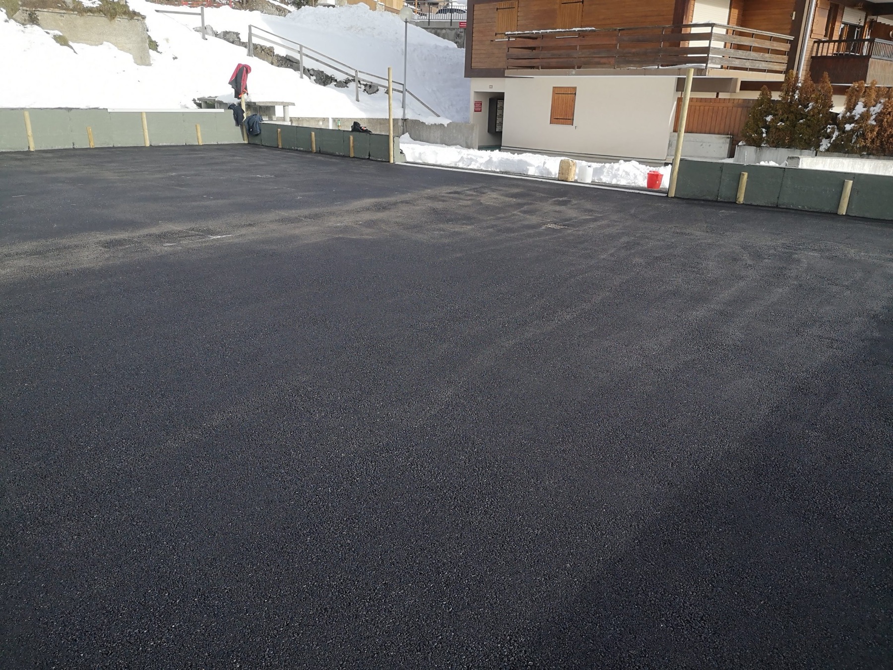 Protection de surface sur une grande toiture
