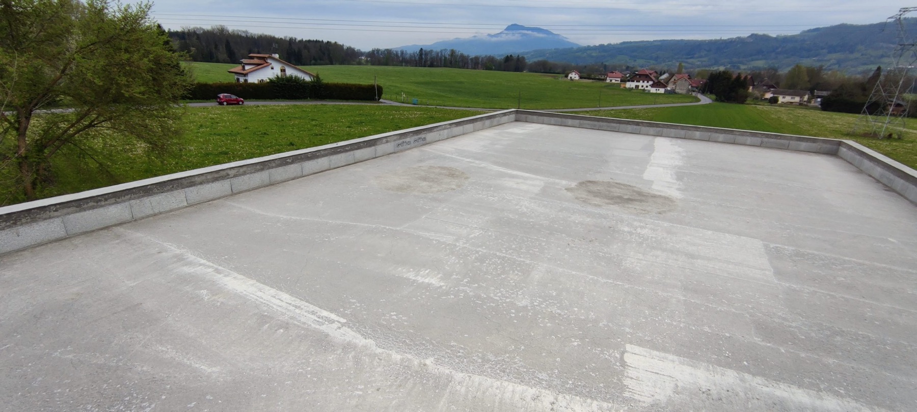 Grande toiture en béton avant étanchéité